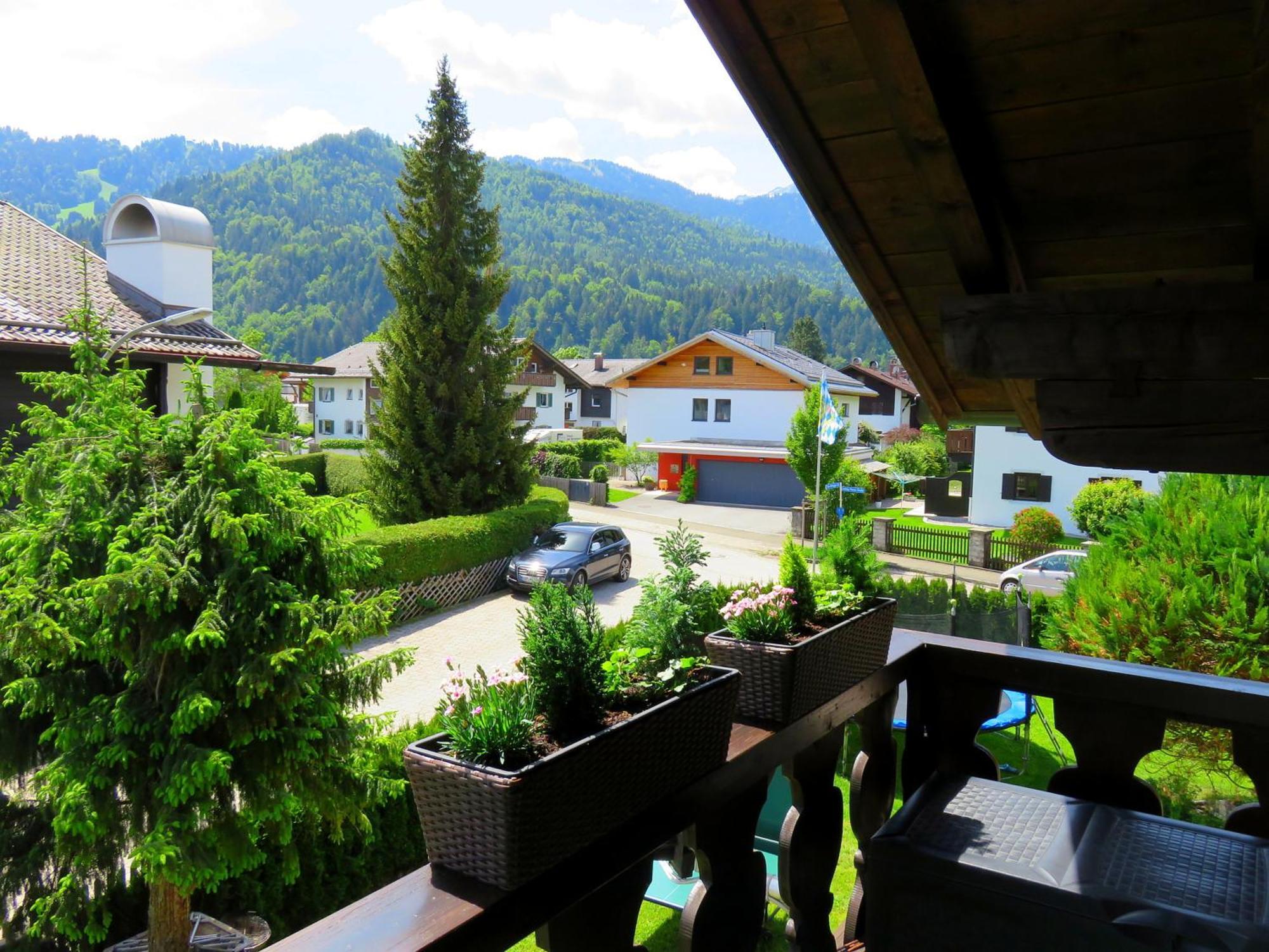 Ferienwohnung Ariane Garmisch-Partenkirchen Dış mekan fotoğraf