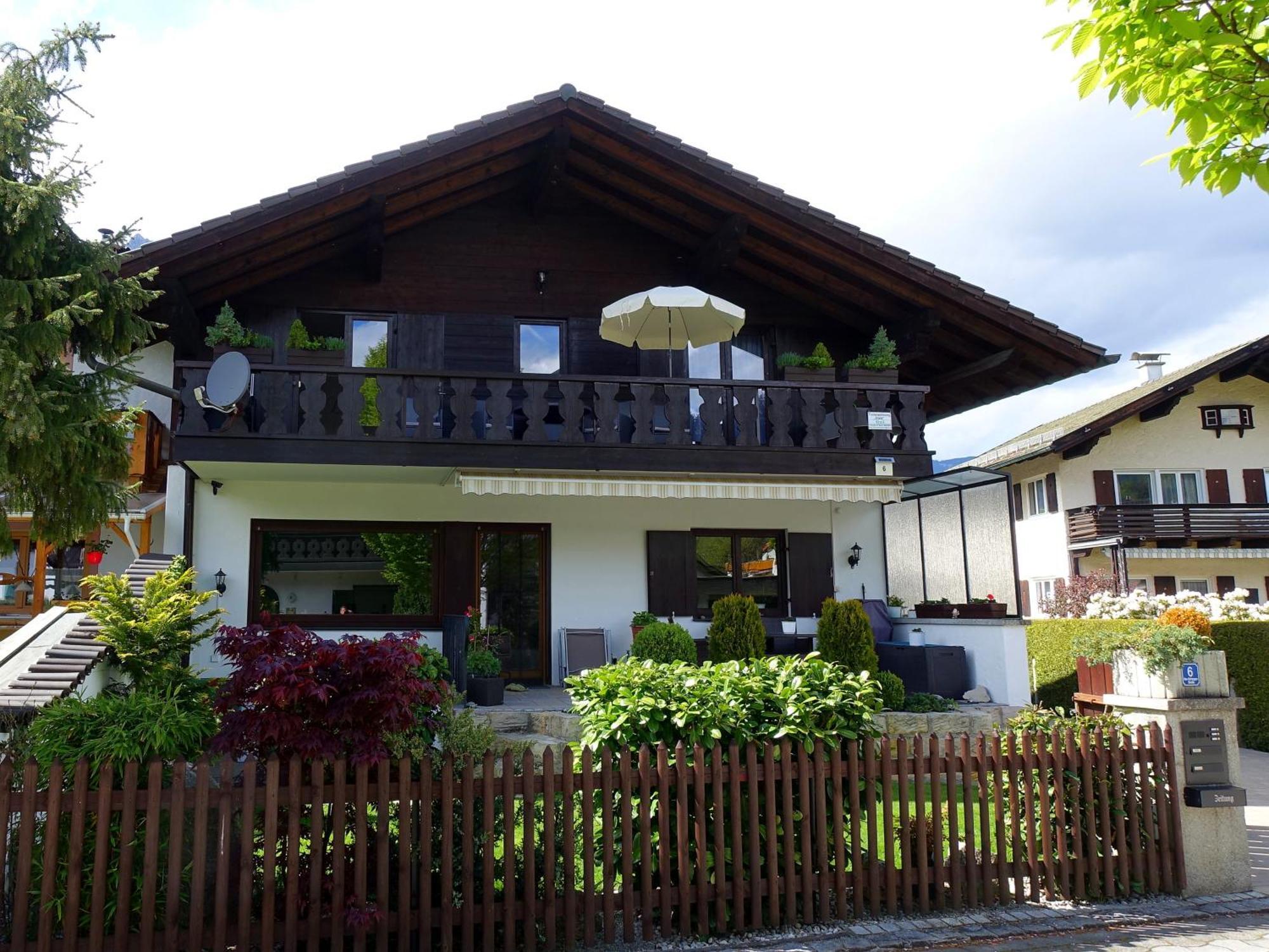 Ferienwohnung Ariane Garmisch-Partenkirchen Dış mekan fotoğraf